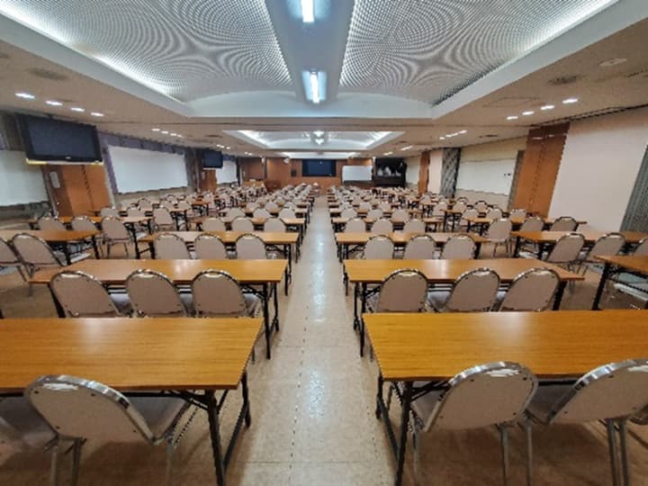 ラポールmdcホール 1号館